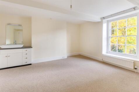 8526613-interior12.jpg