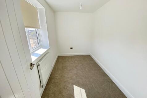 pbox-bedroom-307822.jpg