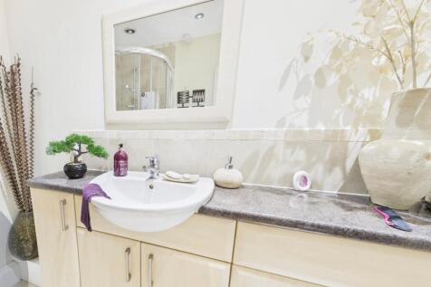 Shower room.jpg