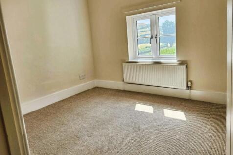 pbox-bedroom-310810.jpg