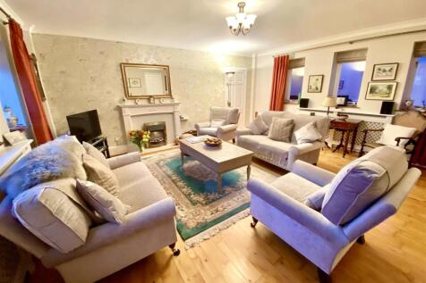 Flat 2 (1).jpeg