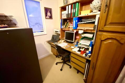 Flat 2 (15).jpeg
