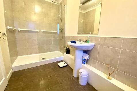 Flat 2 (5).jpeg