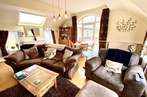 Flat 1 (12).jpeg