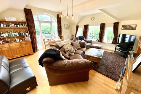 Flat 1 (10).jpeg