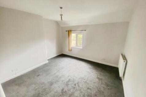 pbox-bedroom-339266.jpeg