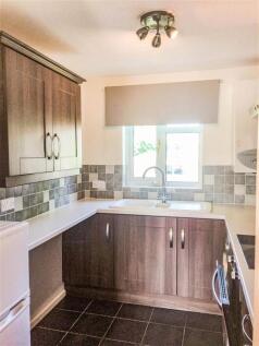 Kitchen 26 Falcons Way.JPG
