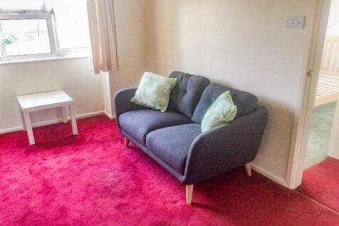 Sitting Room 2 26 Falcons Way.JPG
