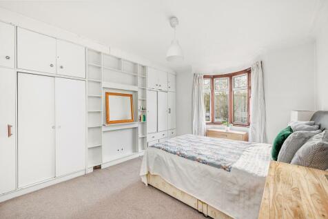 Principle Double Bedroom