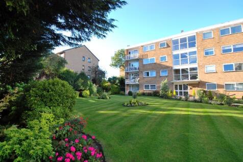 Well Maintained Communal Grounds