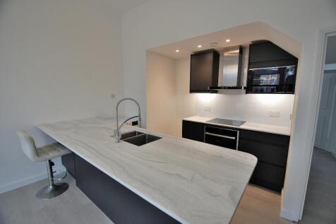 Stylish Kitchen/Breakfast Area