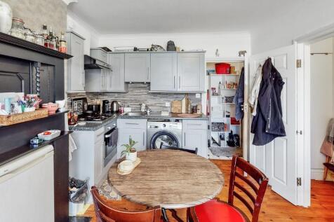 Kitchen/Dining - Alternative View