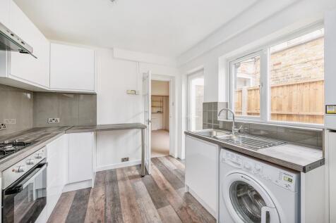 Newly Re-Fitted Kitchen