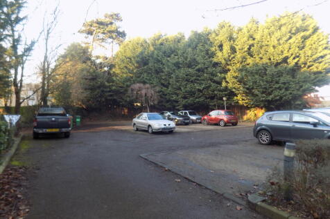 COMMUNAL CAR PARK