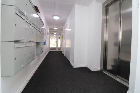 COMMUNAL ENTRANCE WITH LIFT TO ALL FLOORS