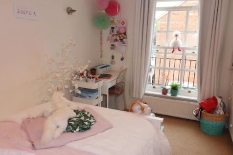 BEDROOM 3