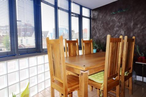 DINING ROOM/STUDY
