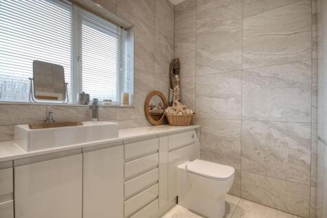 Master Ensuite