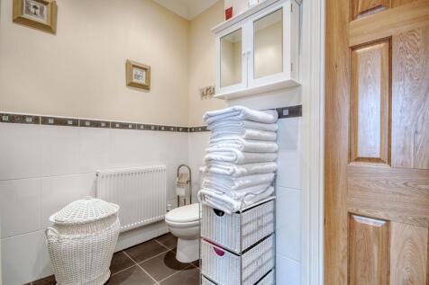 Jack and Jill Ensuite