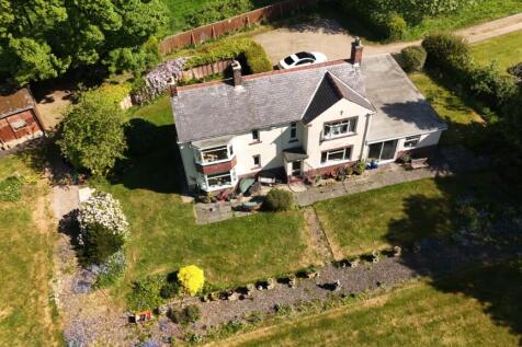 dji_fly_20250506_102010_0014_1746546219679_photo