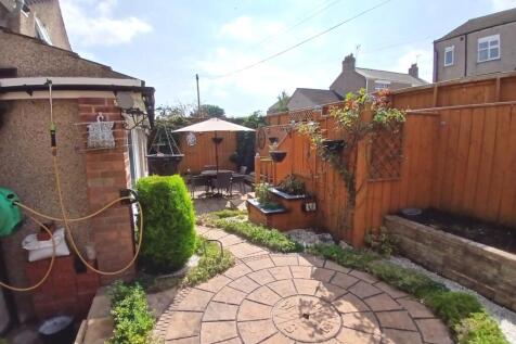 COURTYARD GARDEN