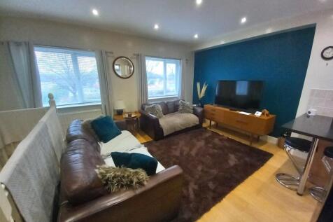 23B LOUNGE