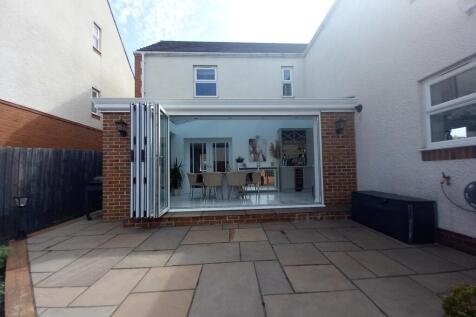 REAR ELEVATION