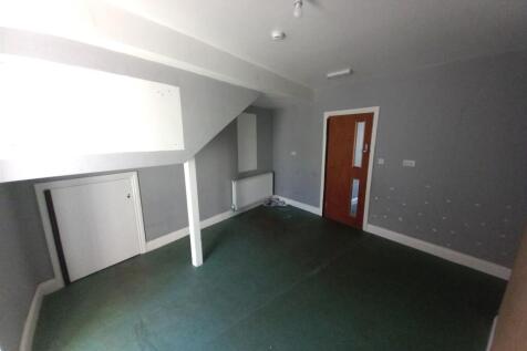 GROUND FLOOR REAR RECEPTION ROOM