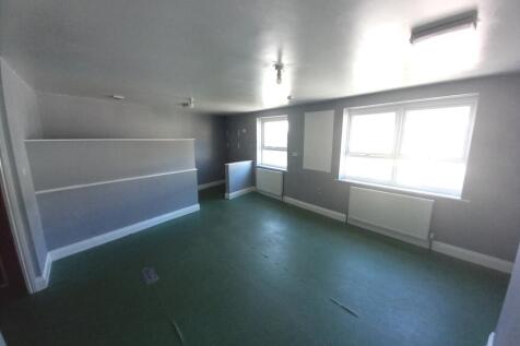 FIRST FLOOR RECEPTION ROOM