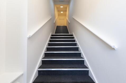 COMMUNAL STAIRCASE