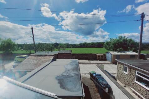 VIEWS TO THE FRONT