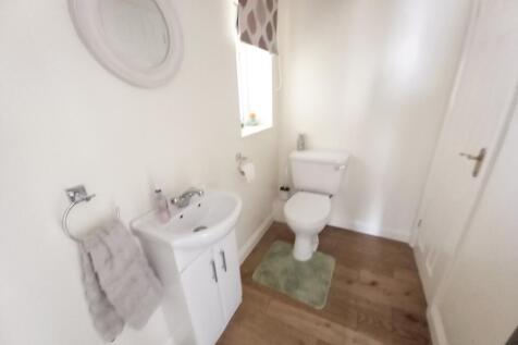 GROUND FLOOR WC