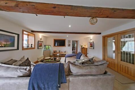 Lounge Dining Room