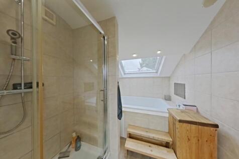 Main Bedroom Ensuite 