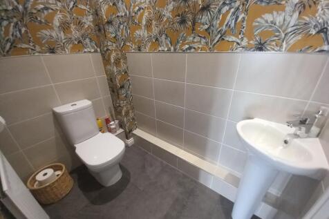 GROUND FLOOR WC