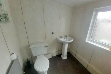 GROUND FLOOR WC
