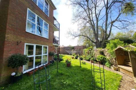 Rear Communal Gardens