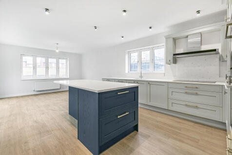 Plot 5 kitchen