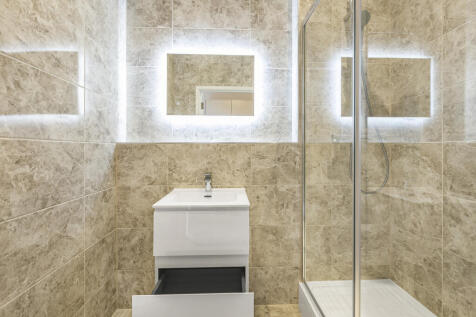 G2 ensuite