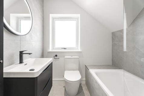 Main bathroom