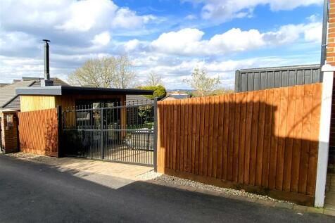 side gates.JPG