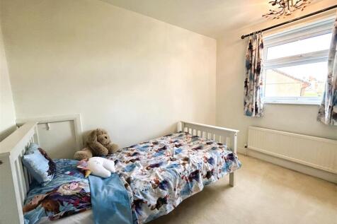 BED 4.JPG