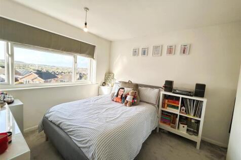 bed 3.JPG