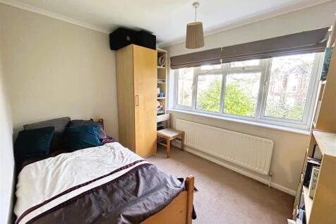 bed 4.JPG