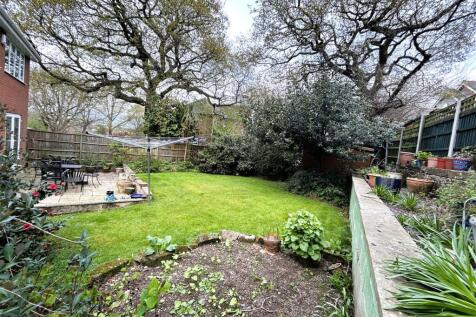 new rera garden.JPG