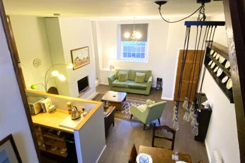 lounge aerial.JPG