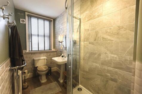 shower room.JPG