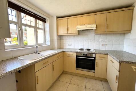 KITCHEN.JPG