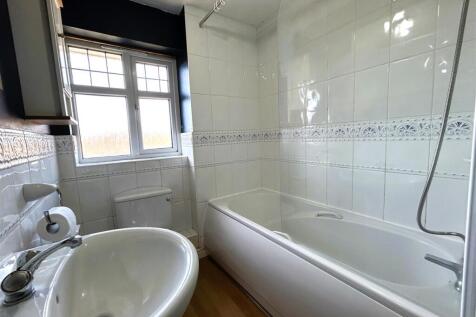 BATH.JPG