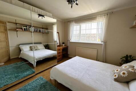 bed 2.JPG